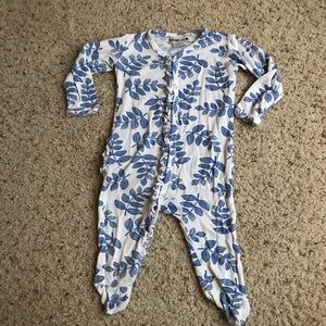 Spearmint Baby/Love 6-9 month ruffle footie